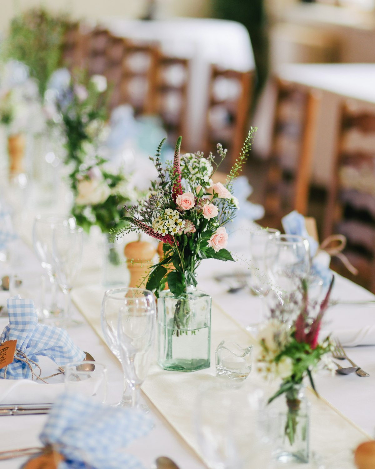An elegant wedding reception table setting